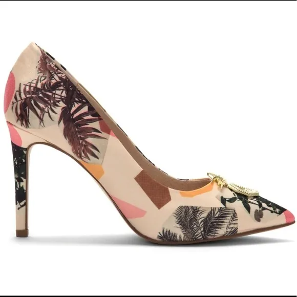 Louise et Cie Hanalee Pineapple Multi Pumps