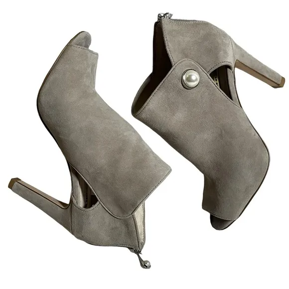 Louise Et Cie Illisa Grey Suede Peep-toe high heel booties size 8