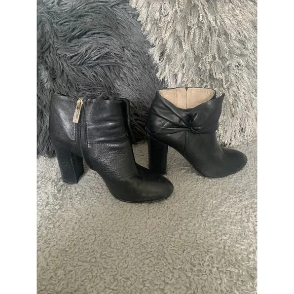 Louise Et Cie Lo-Theron Black Ankle Boots Size 8.5 Big Now Block Heel