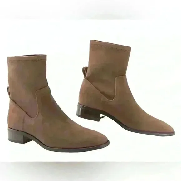 Louise Et Cie Silko Suede Block Heel Booties Tan Sz 8 soft pull-on boots