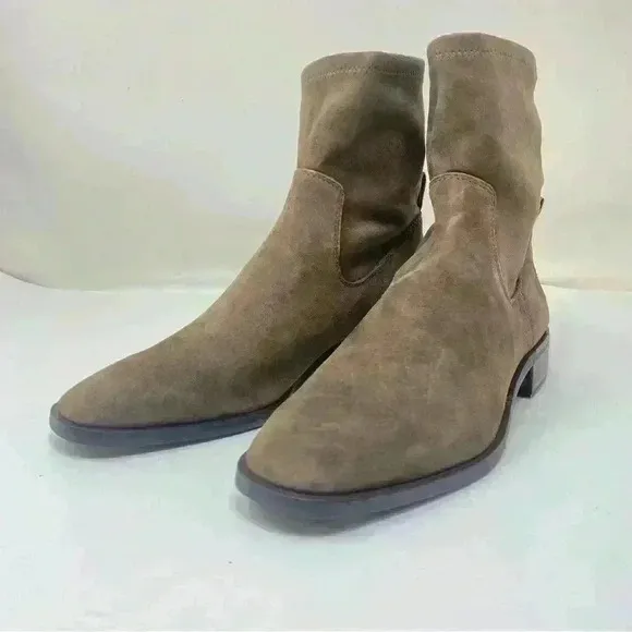 Louise Et Cie Silko Suede Block Heel Booties Tan Sz 8 soft pull-on boots