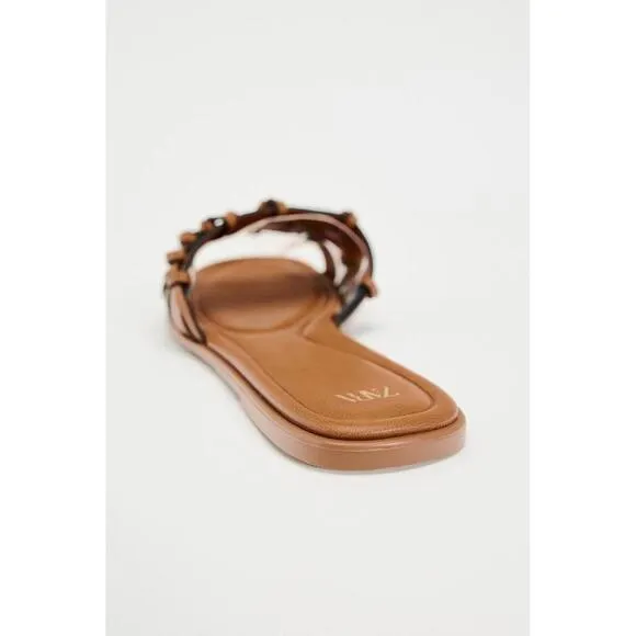 LOW HEEL KNOTTED SANDALS