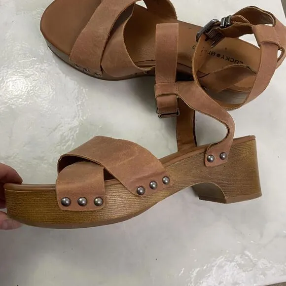 LUCKY BRAND brown leather strappy wooden heel shoes