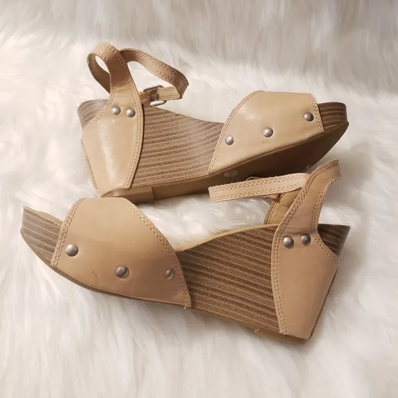 Lucky Brand Marsha Wedge Sandals Size  7.5