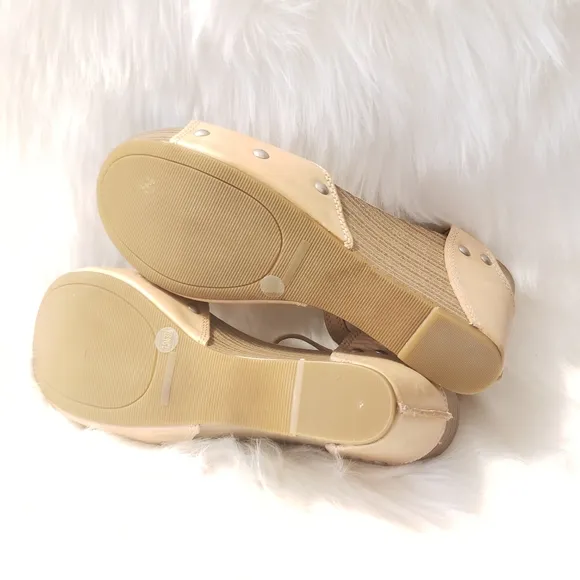 Lucky Brand Marsha Wedge Sandals Size  7.5