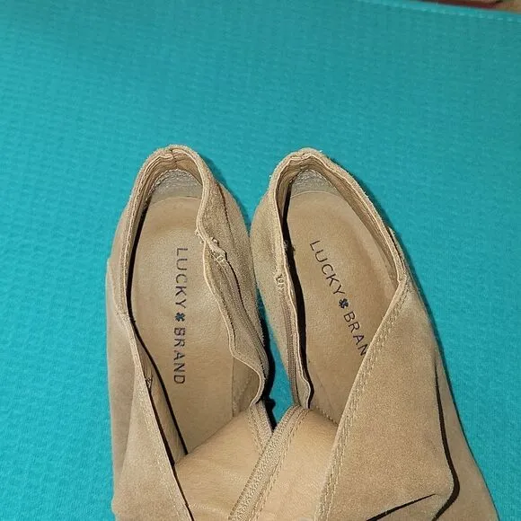 Lucky Brand Shoes Tan Leather Yakeena Side Zip Wedge Booties Shoes Size 8.5 / 39