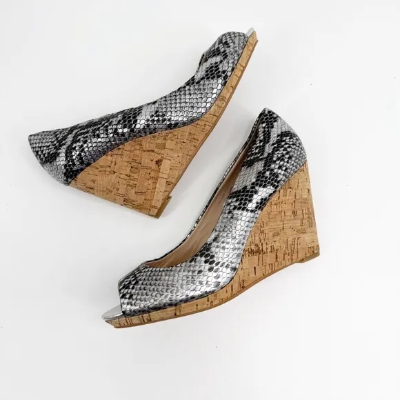 Lucy Choi London Brand New Snakeskin Peep Toe Wedge Heels, Size 40.5 (10.5)