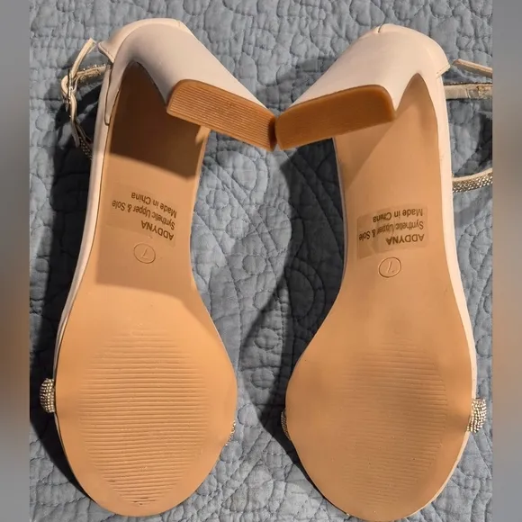 Lulu's White and Silver Women's Heels
