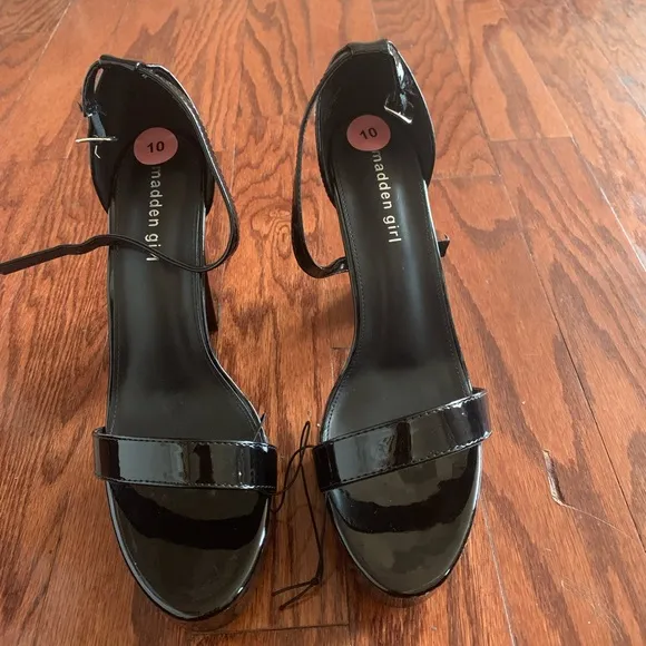 Madden Girl Omega Platform Block Heel Black Sandals
