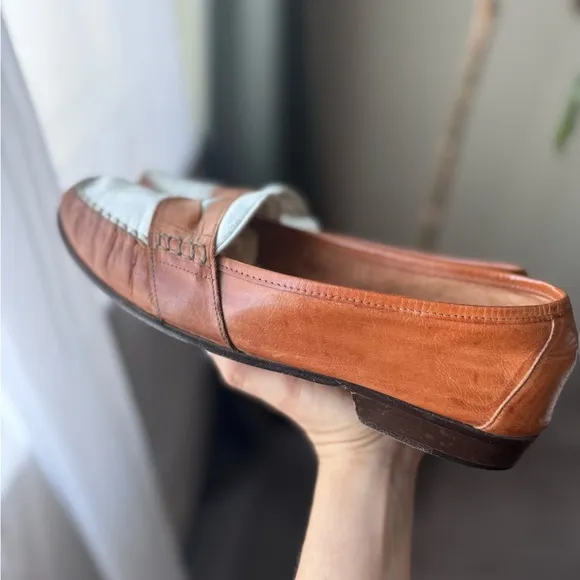 Made in Italy 🇮🇹 Men’s Two-Tone Leather Loafers