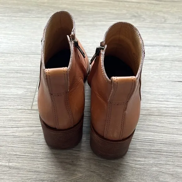 Madewell Leather Asher Boot in size 8.5