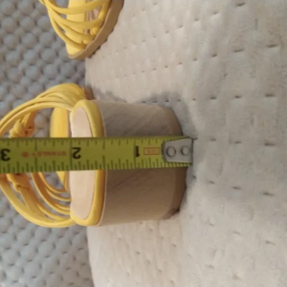 Madewell Strap Knot Slide Sandals Yellow Suede sz 9.5 NWoB