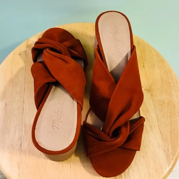 Madewell “The Sari” Block Heel Sandals