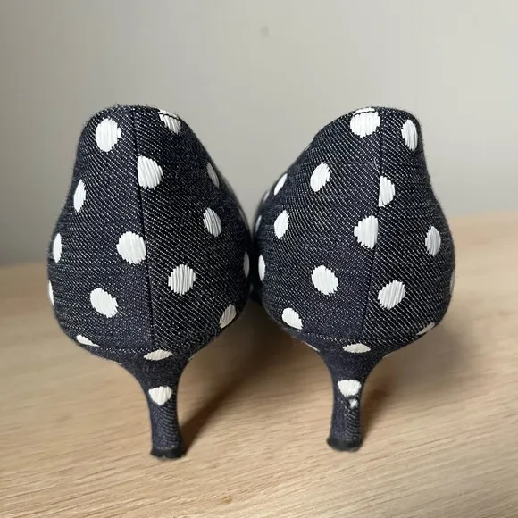 Manola Blahnik Polka Dot Denim Pumps 37/7
