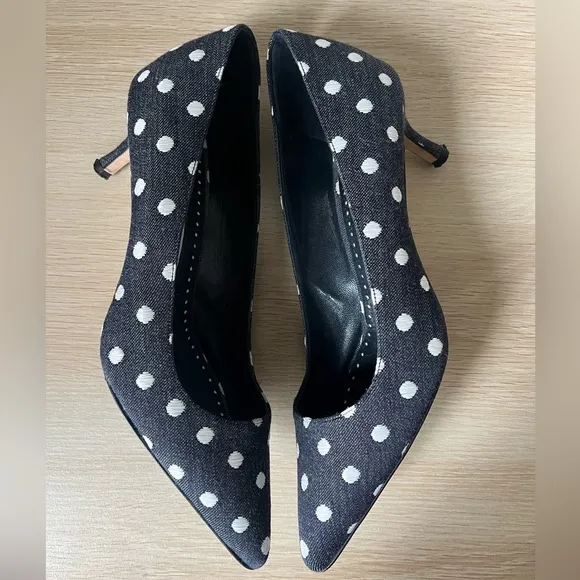 Manola Blahnik Polka Dot Denim Pumps 37/7