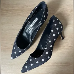 Manola Blahnik Polka Dot Denim Pumps 37/7