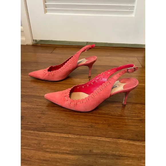 Manolo Blahnik CIABOI Carolyne Suede Scalloped Slingback Pink Coral …