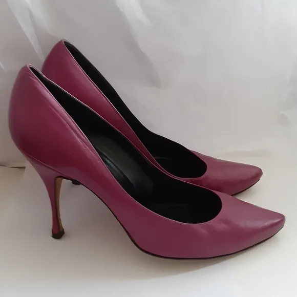 Manolo Blahnik womens heels limited edition sz 40
