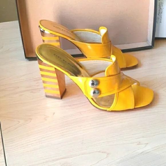 Marc by Marc Jacobs Art Deco Stripe Heels Sz 6.5 Yellow Gold Slipons Rare VNTG