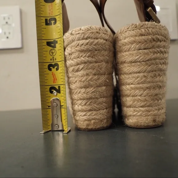 Marc Fisher 7.5 lalenni brown leather espadrille