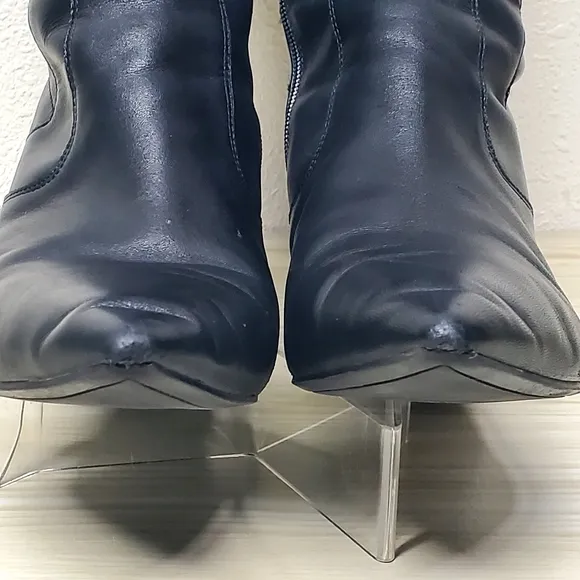 Marc Fisher Black Leather Knee High Block Heel Boots Size 10