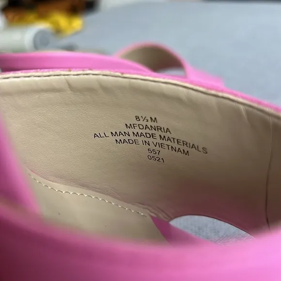 MARC FISHER heel sandals pink size 8,5
