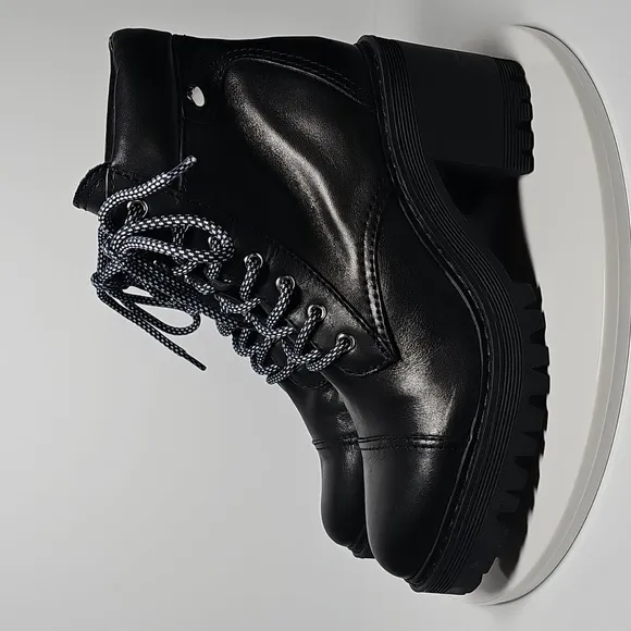 Marc Fisher Wenner Ankle Boots Booties Combat Lace-up Lug Sole Leather Black 7.5