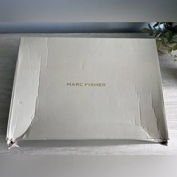 MARC FISHER Women's Renn Over The Knee Boots