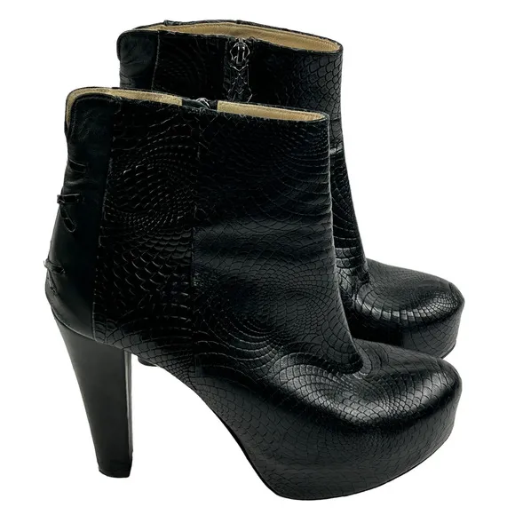 Marchez Vouz by Yeardley Black Leather Platform Heels Booties Size 8.5