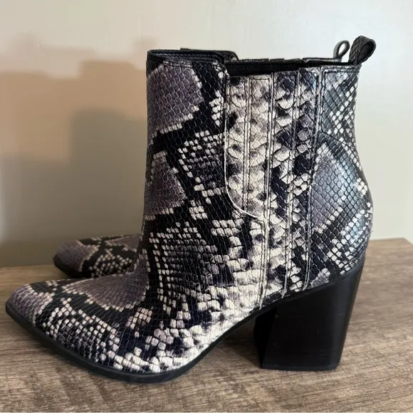 Mark Fisher Oshay Leather Boots Booties Python Snakeskin Print Sz 11 Block Heel