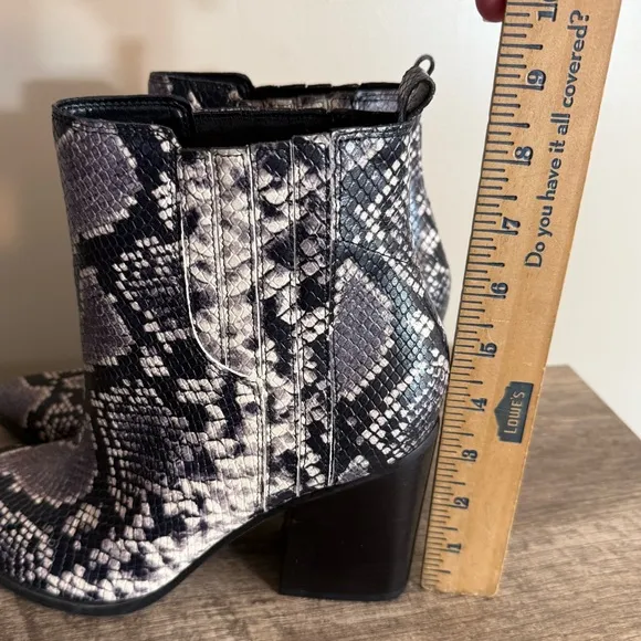 Mark Fisher Oshay Leather Boots Booties Python Snakeskin Print Sz 11 Block Heel