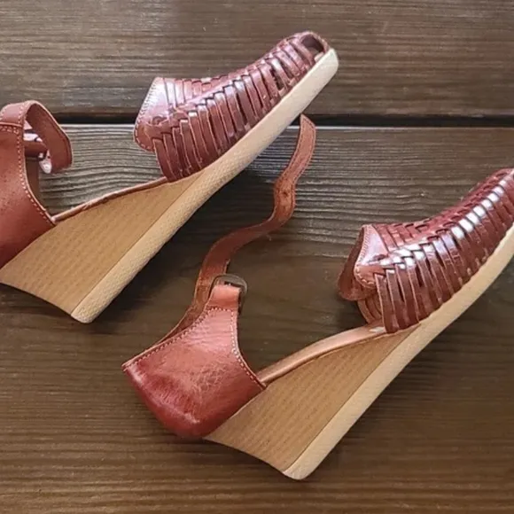 MAYA HUARACHES HANDMADE WEDGE SANDALS