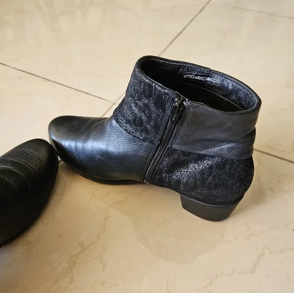 Mephisto women's boots s6.5