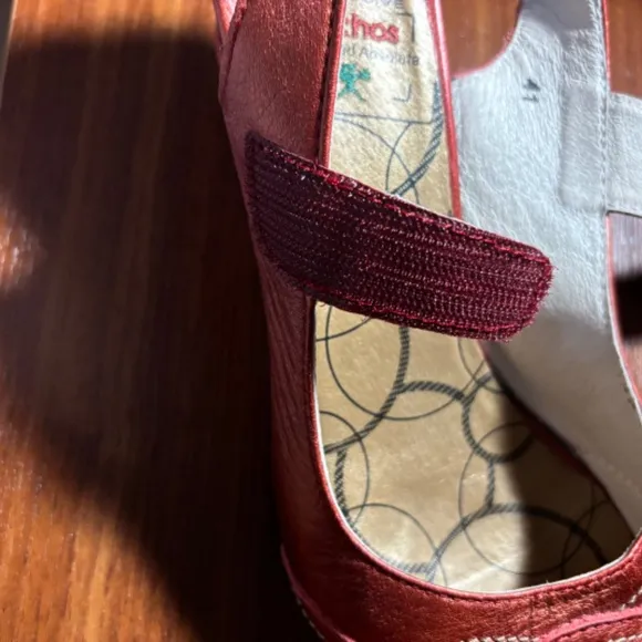 Metallic Red Wedge Sandals