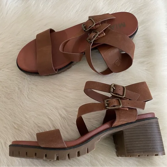 MIA Brown Strappy Block Heel Sandals