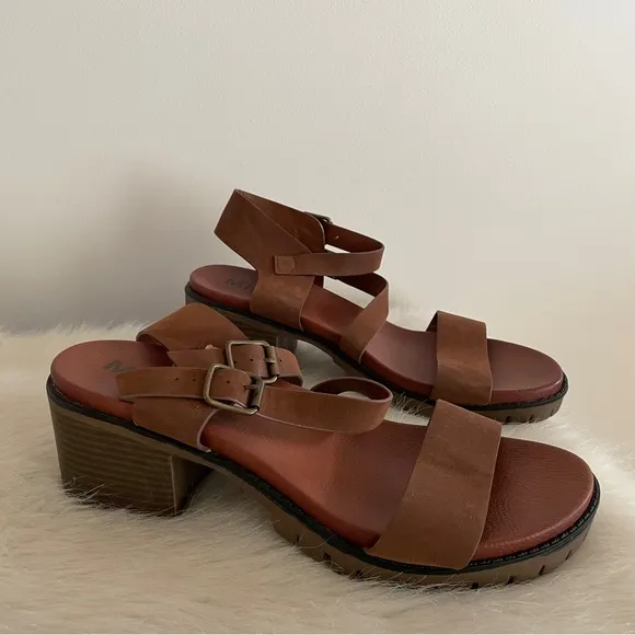 MIA Brown Strappy Block Heel Sandals
