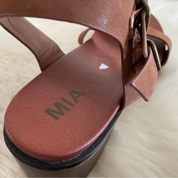 MIA Brown Strappy Block Heel Sandals