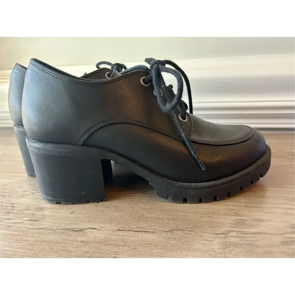 MIA Vicki Platform chunky heel laceup Oxford 7 preppy academia goth Y2K lug sole