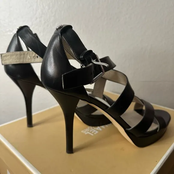 Michael Kors Black Evie Platform Leather High Heeled Size 8 Medium Shoes