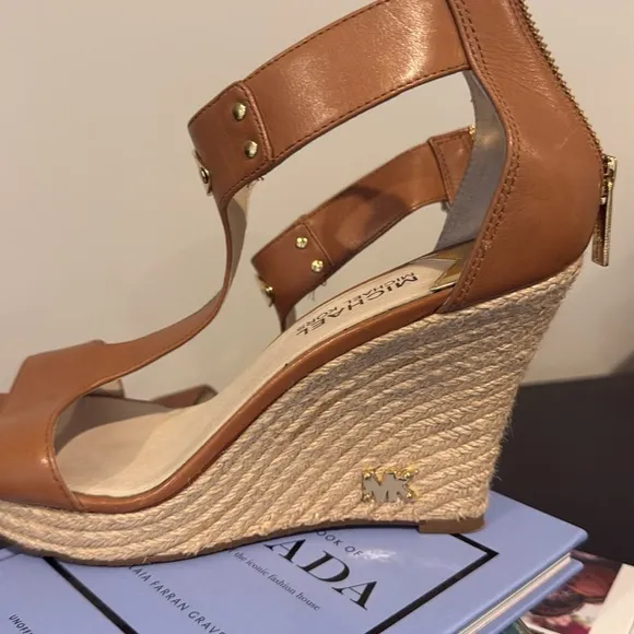 Michael Kors Espadrille Wedge MK Logo Tan Leather Sandals Heels Shoes Size 8