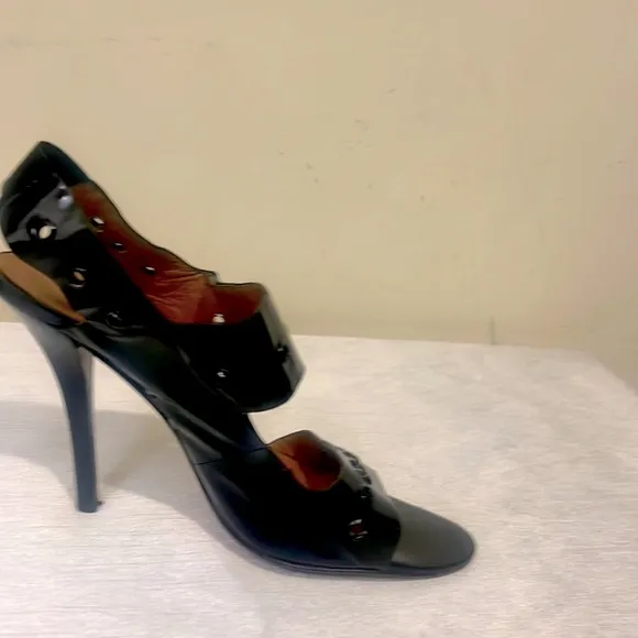 Michael Kors Eyelet Sandals 9M