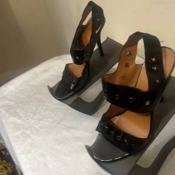 Michael Kors Eyelet Sandals 9M