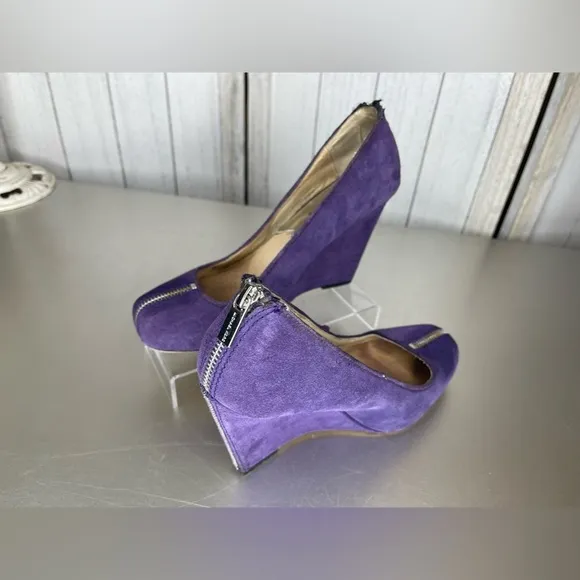Michael Kors Size 7.5 Wedge Heels Purple Suede Zipper Accents