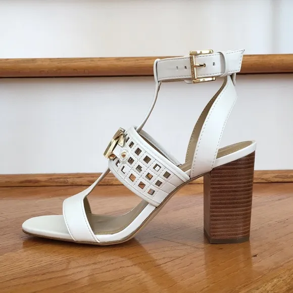 Michael Kors Women’s Sandals Optic White Size 7 Gold Logo MK Block Heel NEW