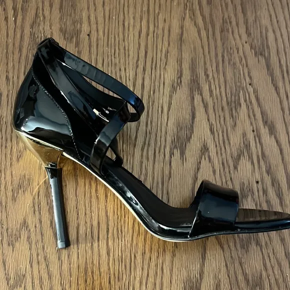 MICHAEL Michael Kors Astrid Black Patent Leather High Heel Sandals Size 6.5