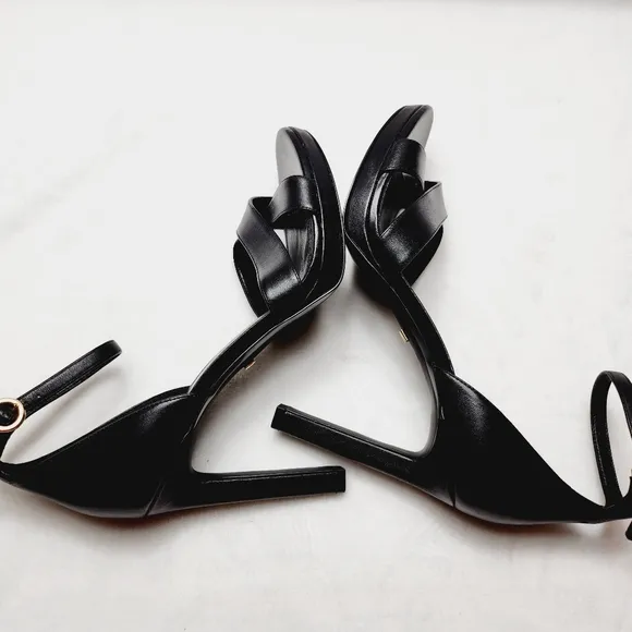 MICHAEL MICHAEL KORS black leather heel sandals