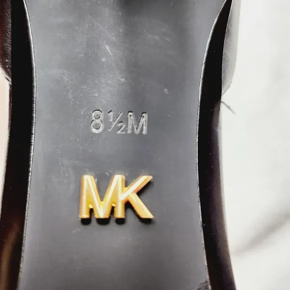 MICHAEL MICHAEL KORS black leather heel sandals