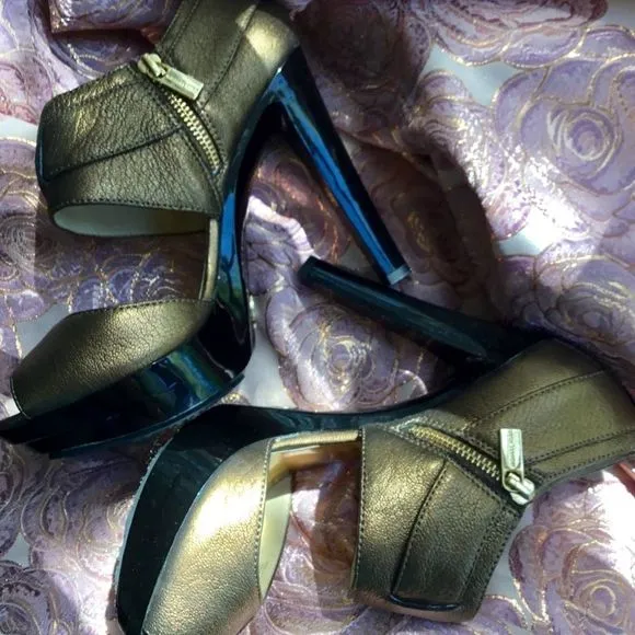 MICHAEL Michael Kors Bronze Gold Heels