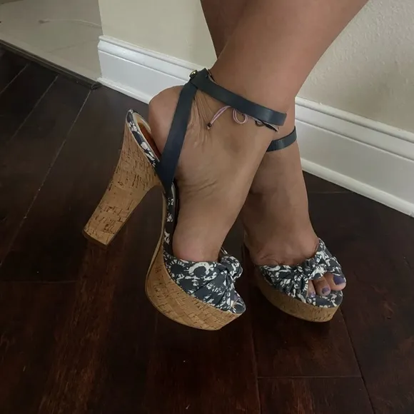 MICHAEL Michael Kors Logo Charm Blue Canvas Cork Platform Heels 10M