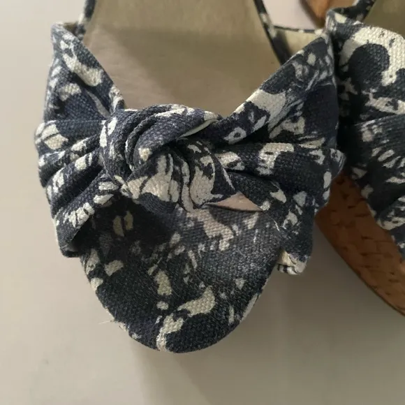 MICHAEL Michael Kors Logo Charm Blue Canvas Cork Platform Heels 10M